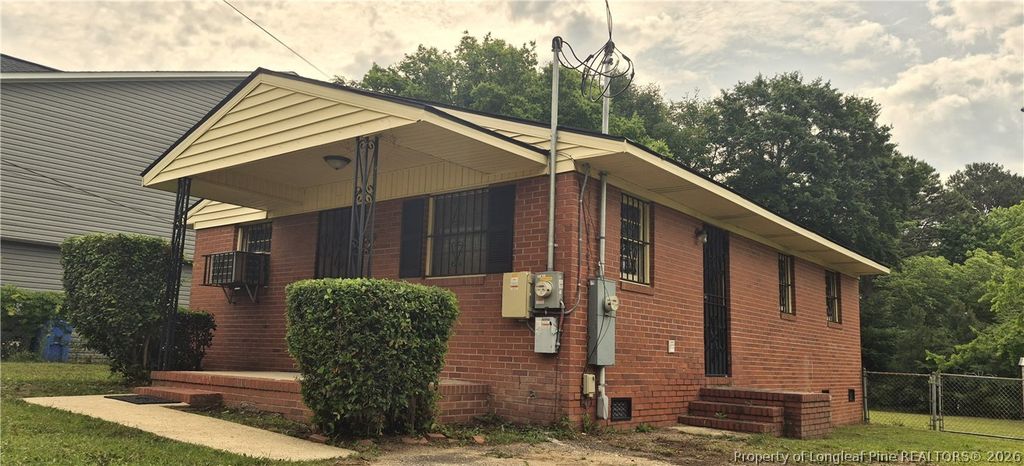 909 Rochester Drive, Fayetteville, NC 28305 — photo 3
