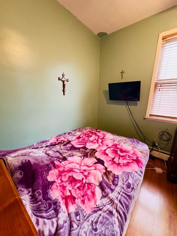 4817 W 28th Street, Cicero, IL 60804