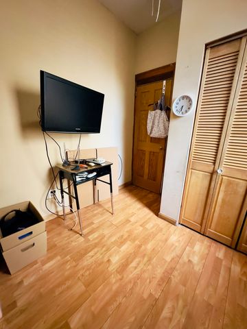 4817 W 28th Street, Cicero, IL 60804