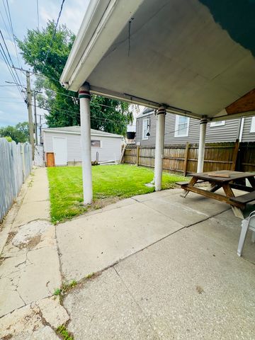 4817 W 28th Street, Cicero, IL 60804