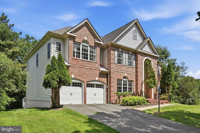 1072 SAFA ST, Herndon, VA 20170