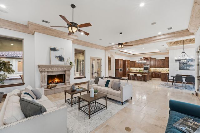 504 Black Wolf RUN, Austin, TX 78738