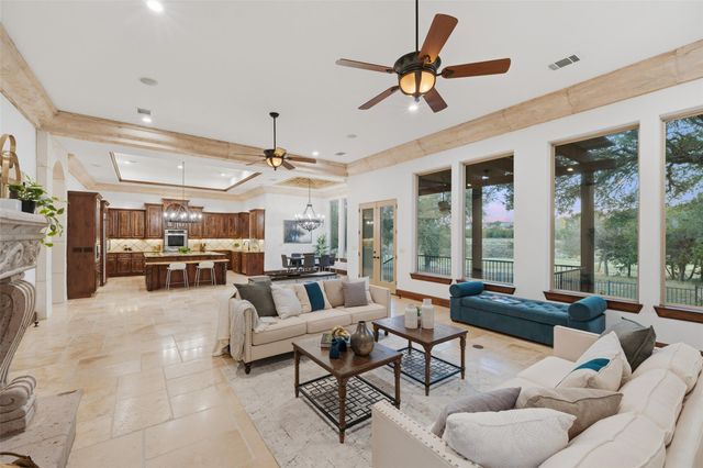 504 Black Wolf RUN, Austin, TX 78738