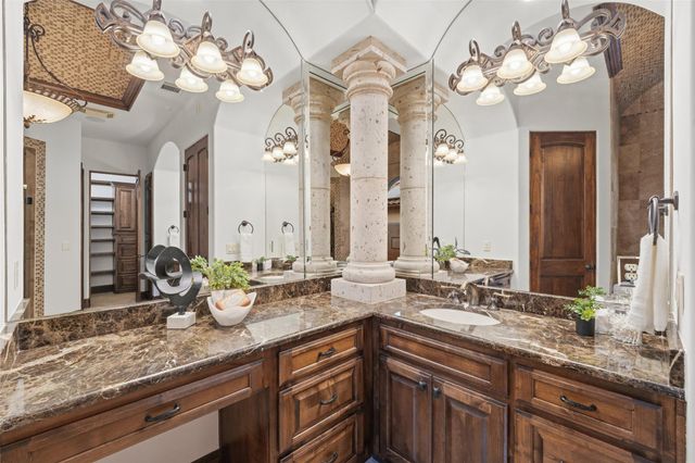 504 Black Wolf RUN, Austin, TX 78738