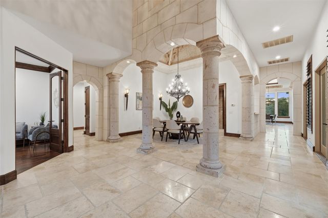 504 Black Wolf RUN, Austin, TX 78738