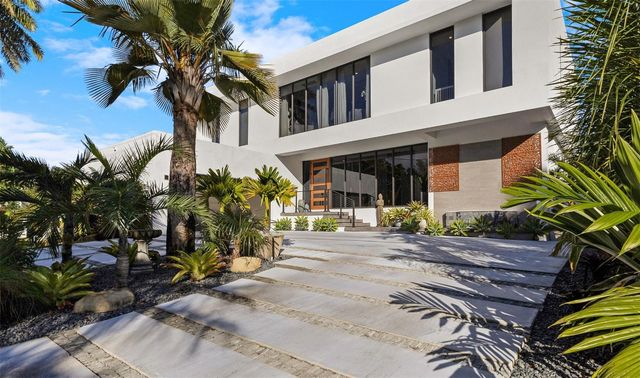 823 Ponce De Leon Drive, Fort Lauderdale, FL 33316