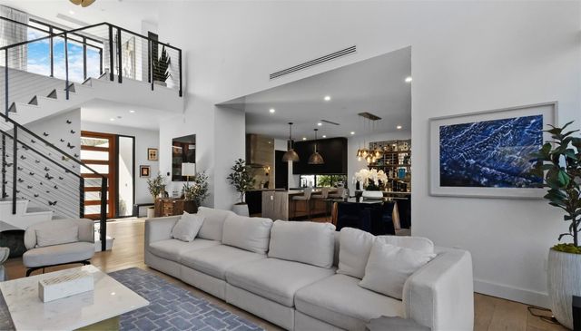 823 Ponce De Leon Drive, Fort Lauderdale, FL 33316