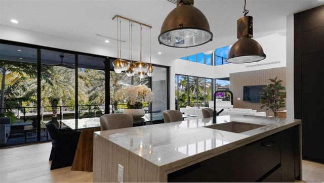 823 Ponce De Leon Drive, Fort Lauderdale, FL 33316