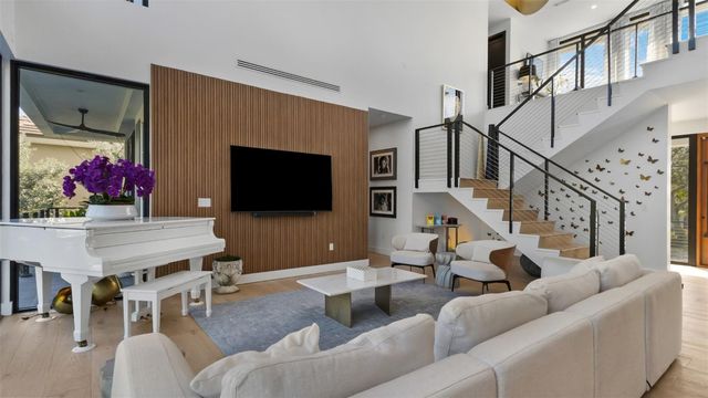 823 Ponce De Leon Drive, Fort Lauderdale, FL 33316