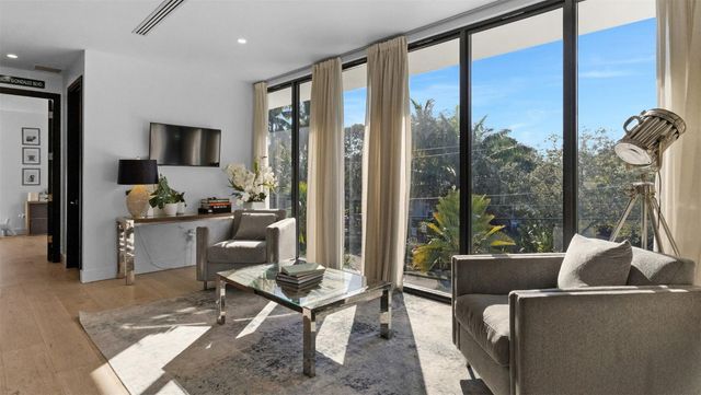 823 Ponce De Leon Drive, Fort Lauderdale, FL 33316