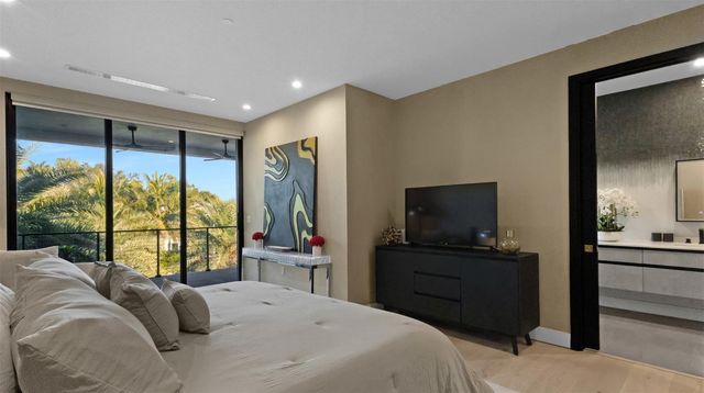 823 Ponce De Leon Drive, Fort Lauderdale, FL 33316