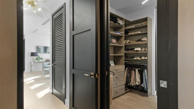 823 Ponce De Leon Drive, Fort Lauderdale, FL 33316