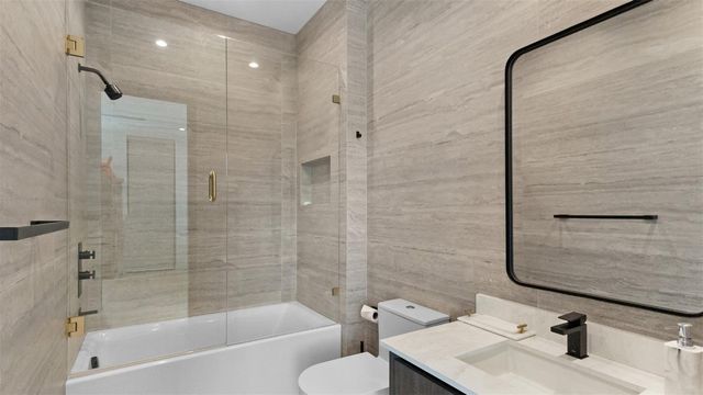 823 Ponce De Leon Drive, Fort Lauderdale, FL 33316