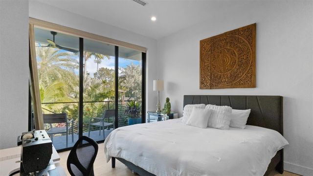 823 Ponce De Leon Drive, Fort Lauderdale, FL 33316