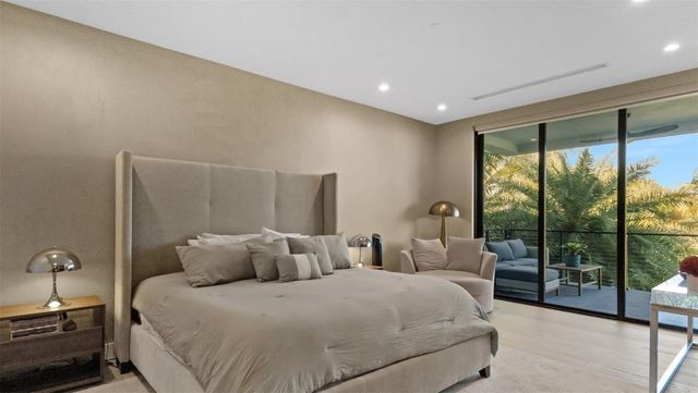 823 Ponce De Leon Drive, Fort Lauderdale, FL 33316