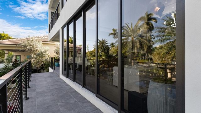 823 Ponce De Leon Drive, Fort Lauderdale, FL 33316