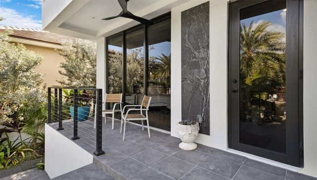 823 Ponce De Leon Drive, Fort Lauderdale, FL 33316