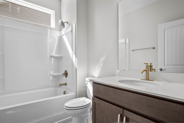 916 Anemone Ct NW, Calabash, NC 28467