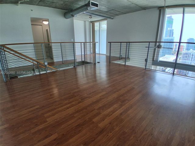 690 SW 1st Ct PHI19, Miami, FL 33130
