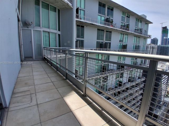 690 SW 1st Ct PHI19, Miami, FL 33130
