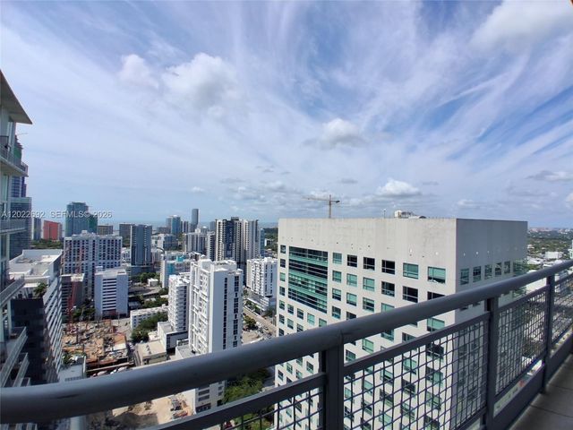 690 SW 1st Ct PHI19, Miami, FL 33130