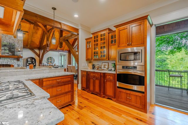 102 Granny Gear Road, Sunset, SC 29685