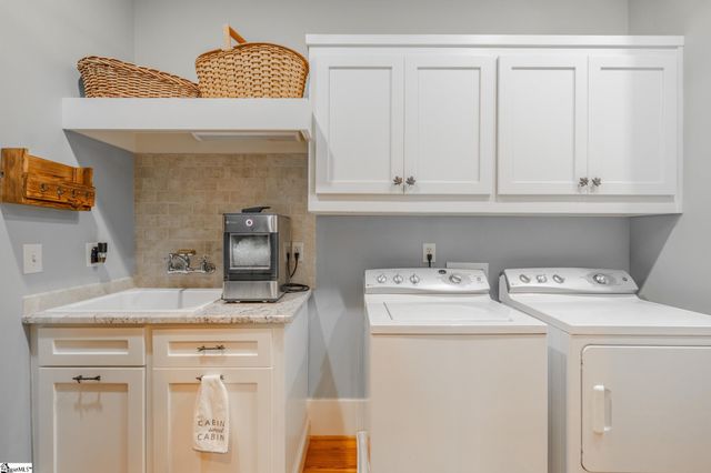 102 Granny Gear Road, Sunset, SC 29685