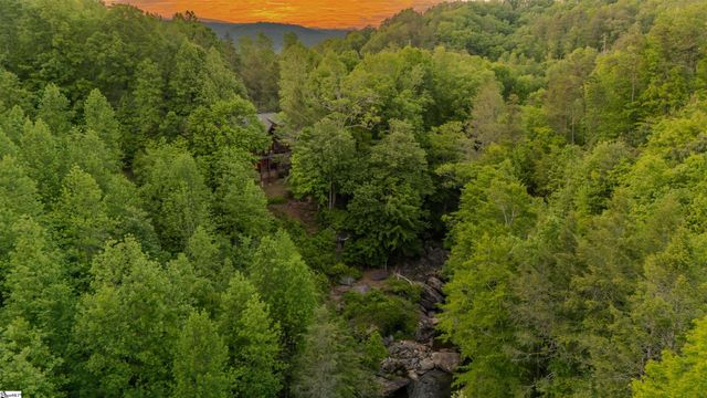 102 Granny Gear Road, Sunset, SC 29685