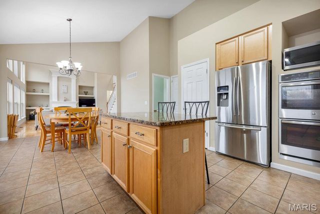 638 Knollshire Way, O'fallon, MO 63368