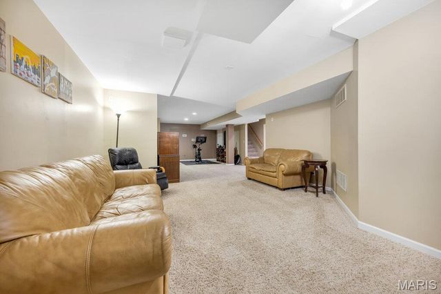 638 Knollshire Way, O'fallon, MO 63368