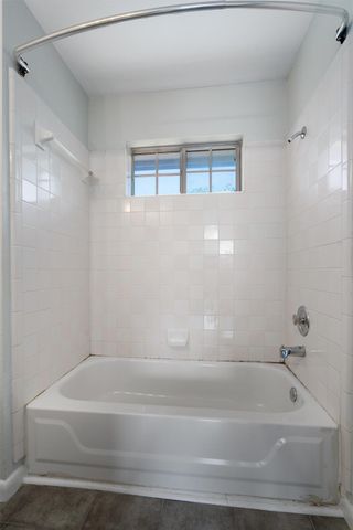 6300 Crumley LN, Austin, TX 78741