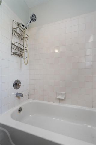 6300 Crumley LN, Austin, TX 78741