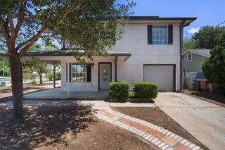 6300 Crumley LN, Austin, TX 78741