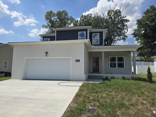 3613 Westlake Dr, Clarksville, TN 37040