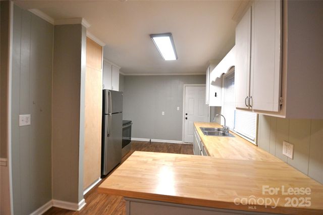 128 Harwood Street, Albemarle, NC 28001