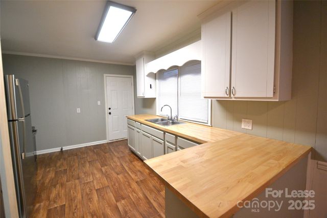 128 Harwood Street, Albemarle, NC 28001