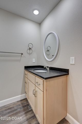 1222 Grand Avenue, Joplin, MO 64801