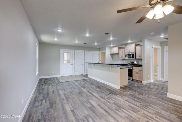 1222 Grand Avenue, Joplin, MO 64801