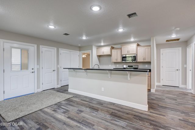 1222 Grand Avenue, Joplin, MO 64801