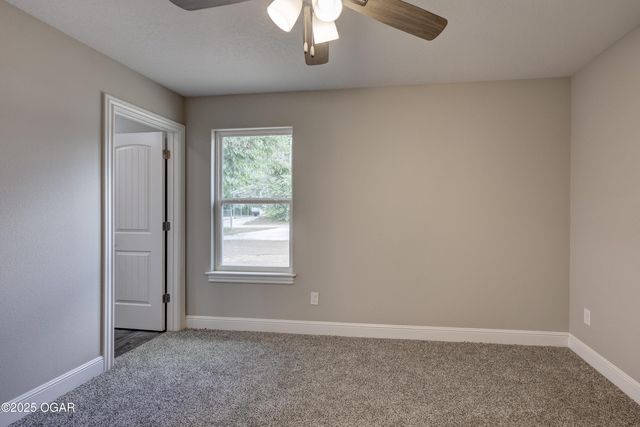 1222 Grand Avenue, Joplin, MO 64801