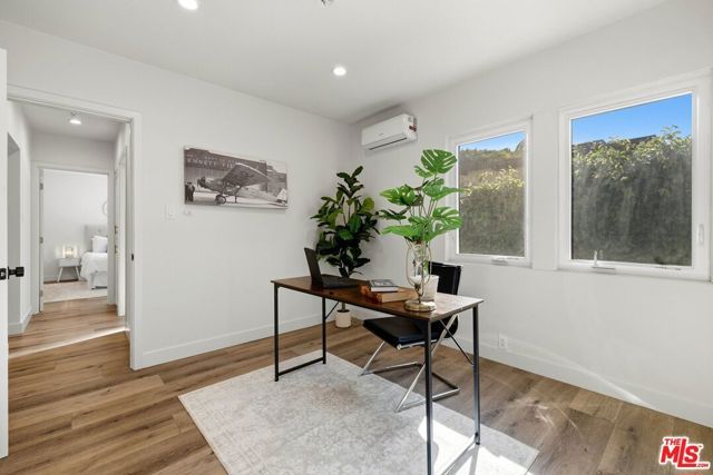 2621 Veteran Avenue, Los Angeles, CA 90064