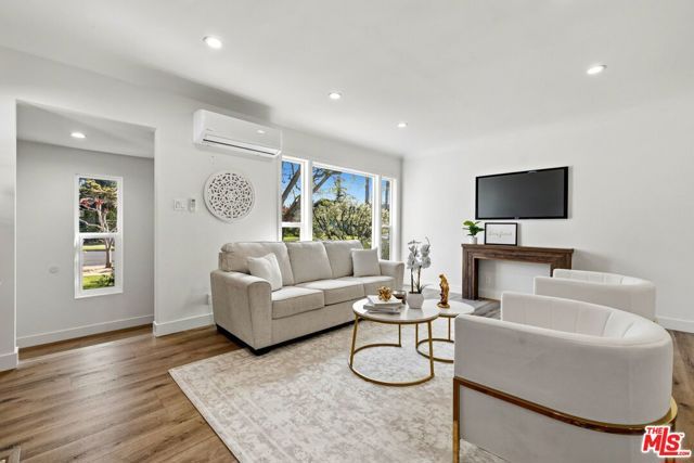 2621 Veteran Avenue, Los Angeles, CA 90064