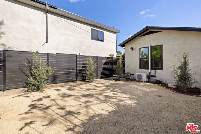 2621 Veteran Avenue, Los Angeles, CA 90064