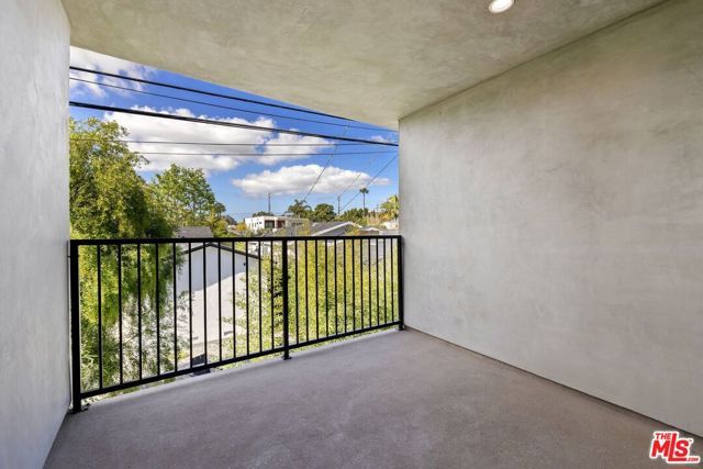 2621 Veteran Avenue, Los Angeles, CA 90064
