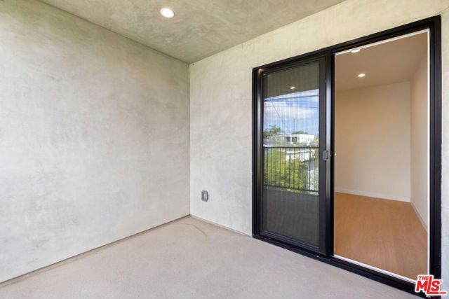 2621 Veteran Avenue, Los Angeles, CA 90064