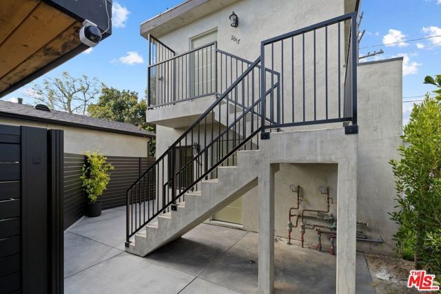 2621 Veteran Avenue, Los Angeles, CA 90064