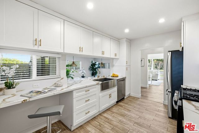 2621 Veteran Avenue, Los Angeles, CA 90064