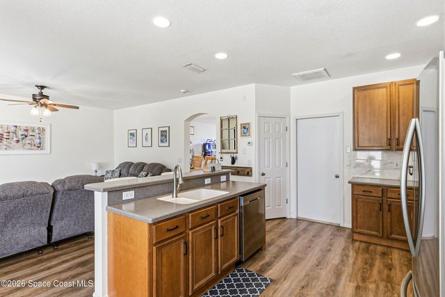 294 Breckenridge Circle SE, Palm Bay, FL 32909