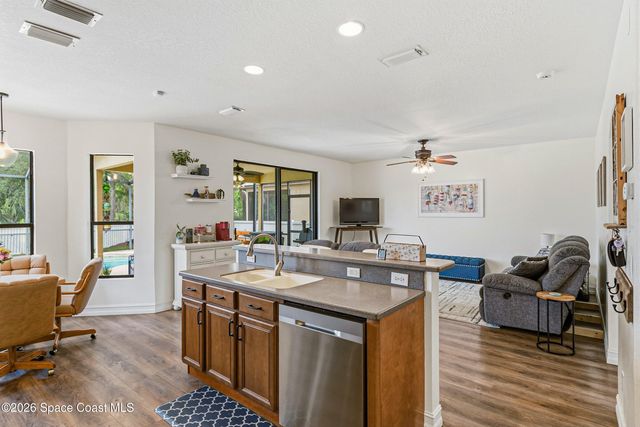 294 Breckenridge Circle SE, Palm Bay, FL 32909