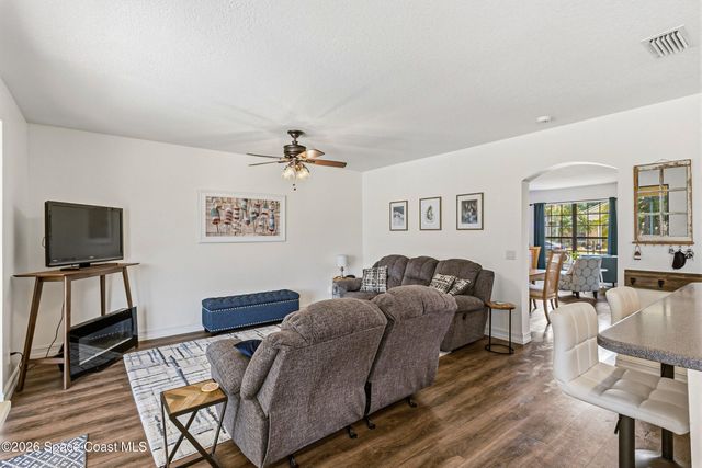 294 Breckenridge Circle SE, Palm Bay, FL 32909